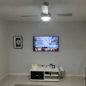 Apartment Vacation, Mandeville